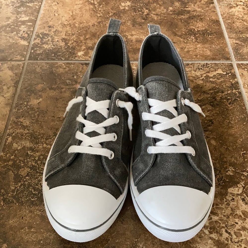 Cute Sneakers!